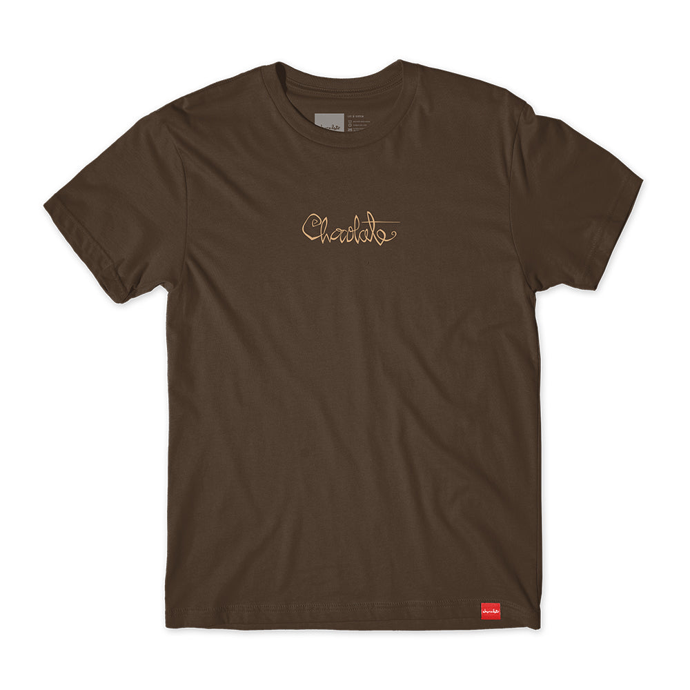 CHOCOLATE 94 SCRIPT TEE - DARK CHOCOLATE